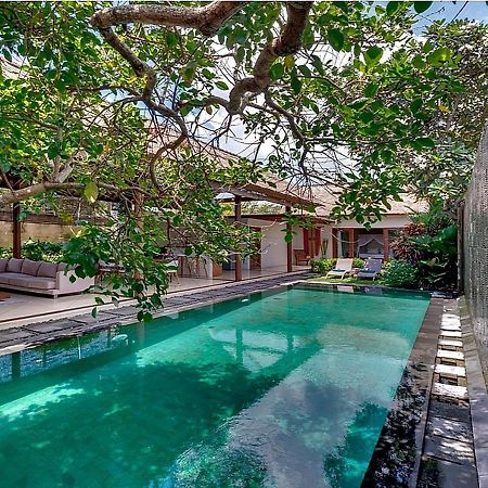 Villa Andalas Seminyak Exterior foto